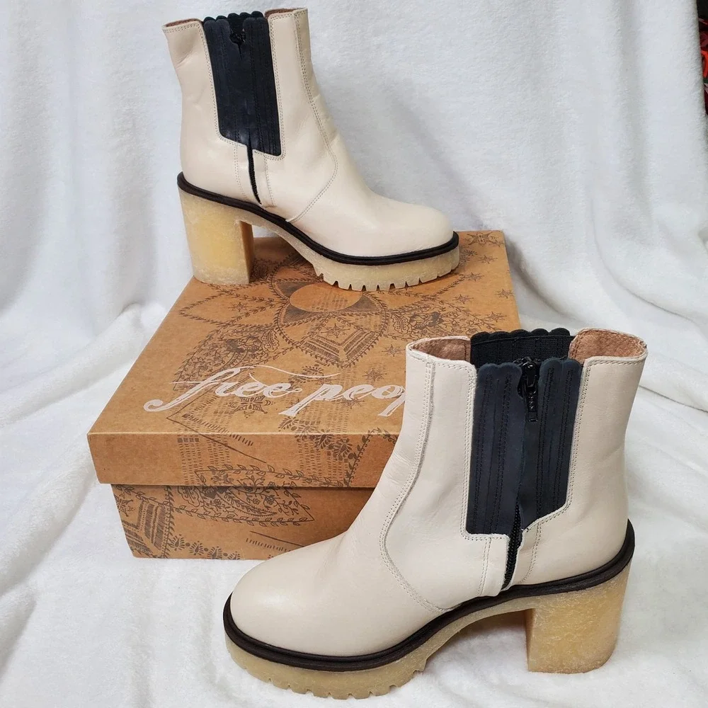 Free People James Y2K Chelsea Boots Coastal Cowgirl Urban Boho‎ Size 6/36.5 NIB